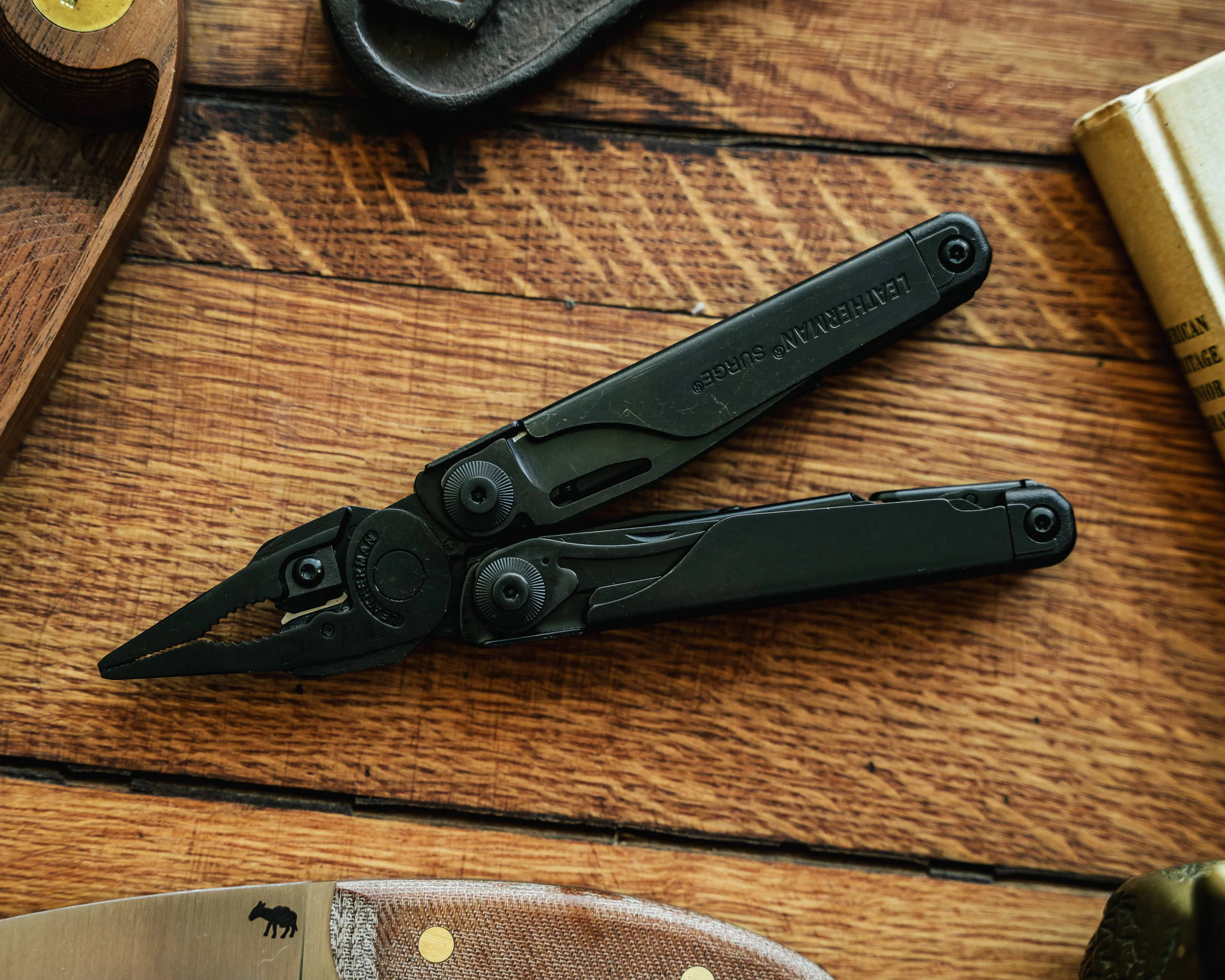 Leatherman Surge Multi-Tool - Image 11