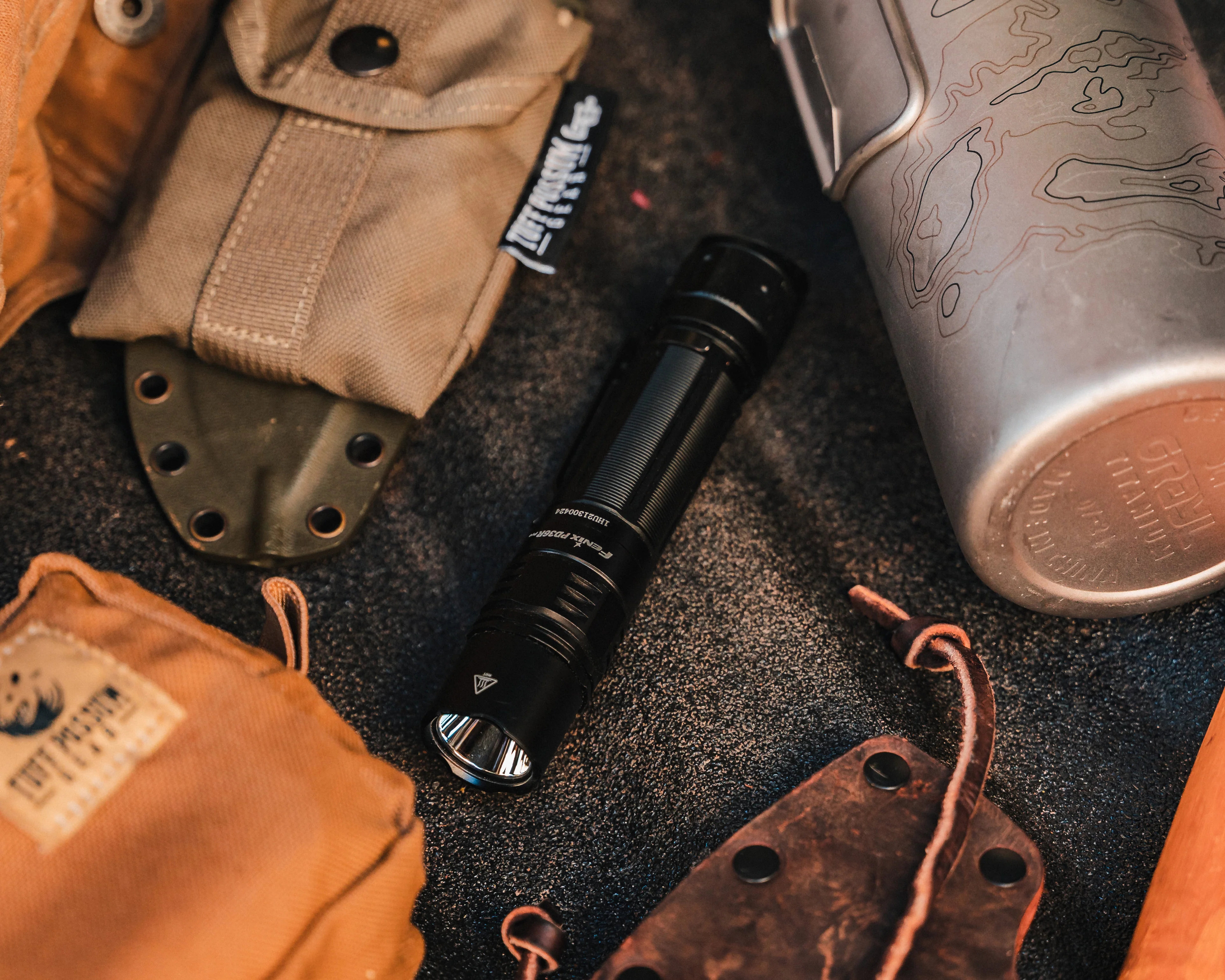 Fenix PD36R Pro Tactical EDC Flashlight - Image 3