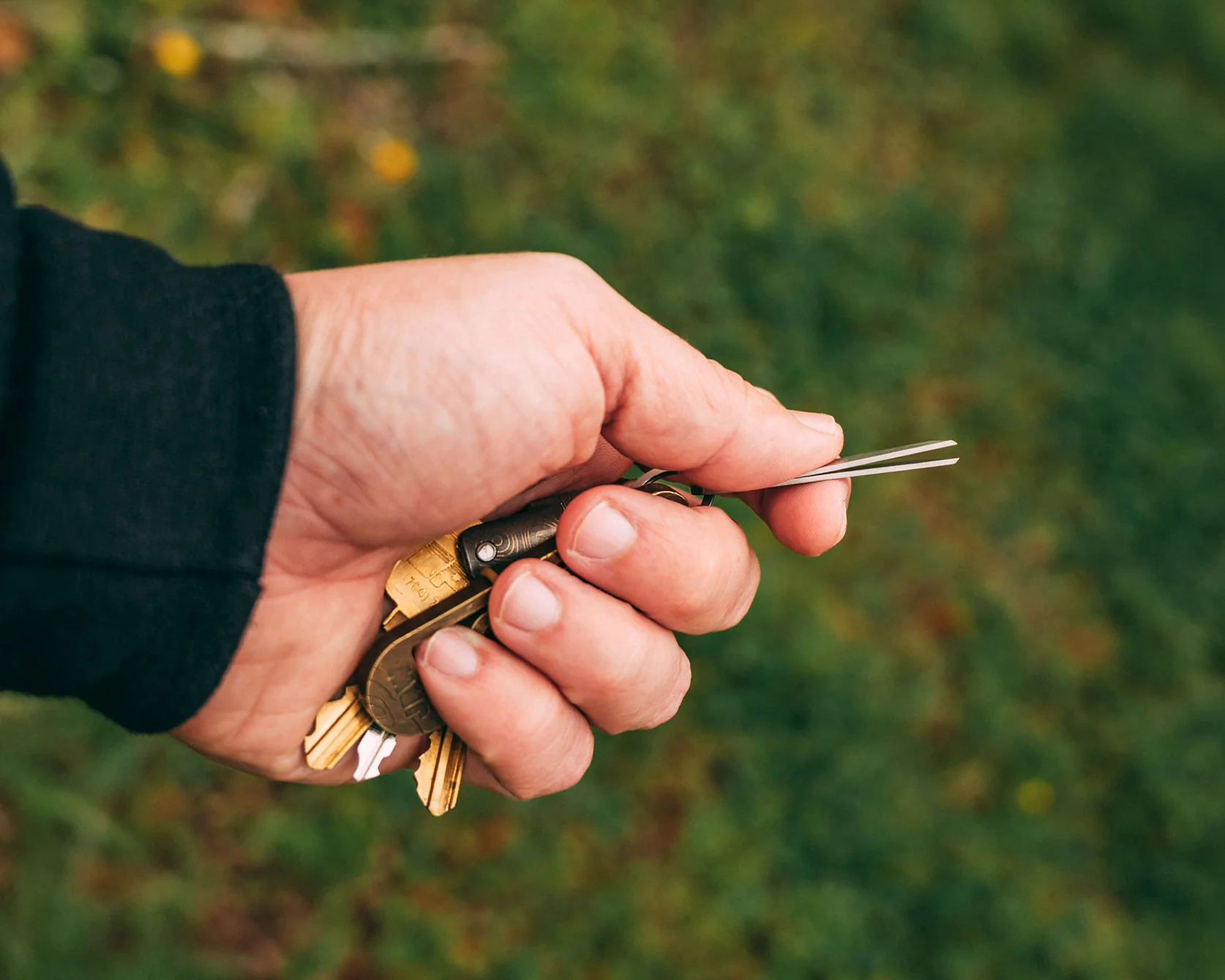BEW Tiny Titanium Tweezers — EDC Keychain Tweezers - Image 8